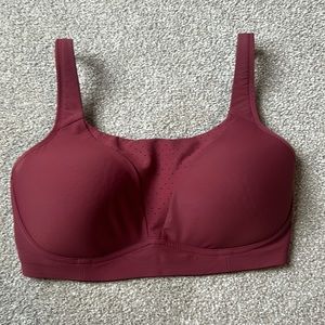 Lululemon bra. Too small for me. Super good condition. Asking what I paid!